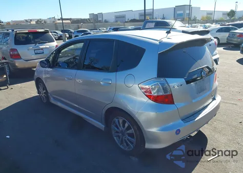 2013 Honda Fit Sport из США, поврежденный, VIN JHMGE8H52DC054868
